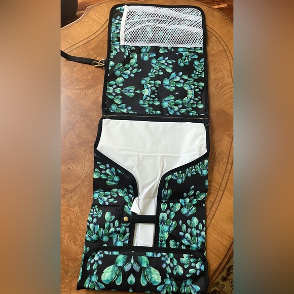 Diaper changing pad - Picture 3 of 3